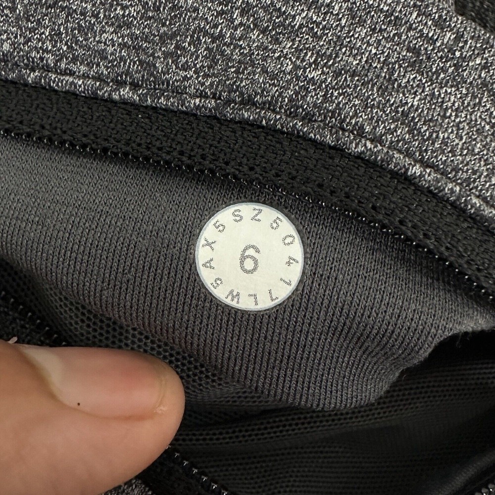 Lululemon Motionful 7/8 Tight 25" Heathered Black High Rise Size 6 Luxtreme - Picture 12 of 12